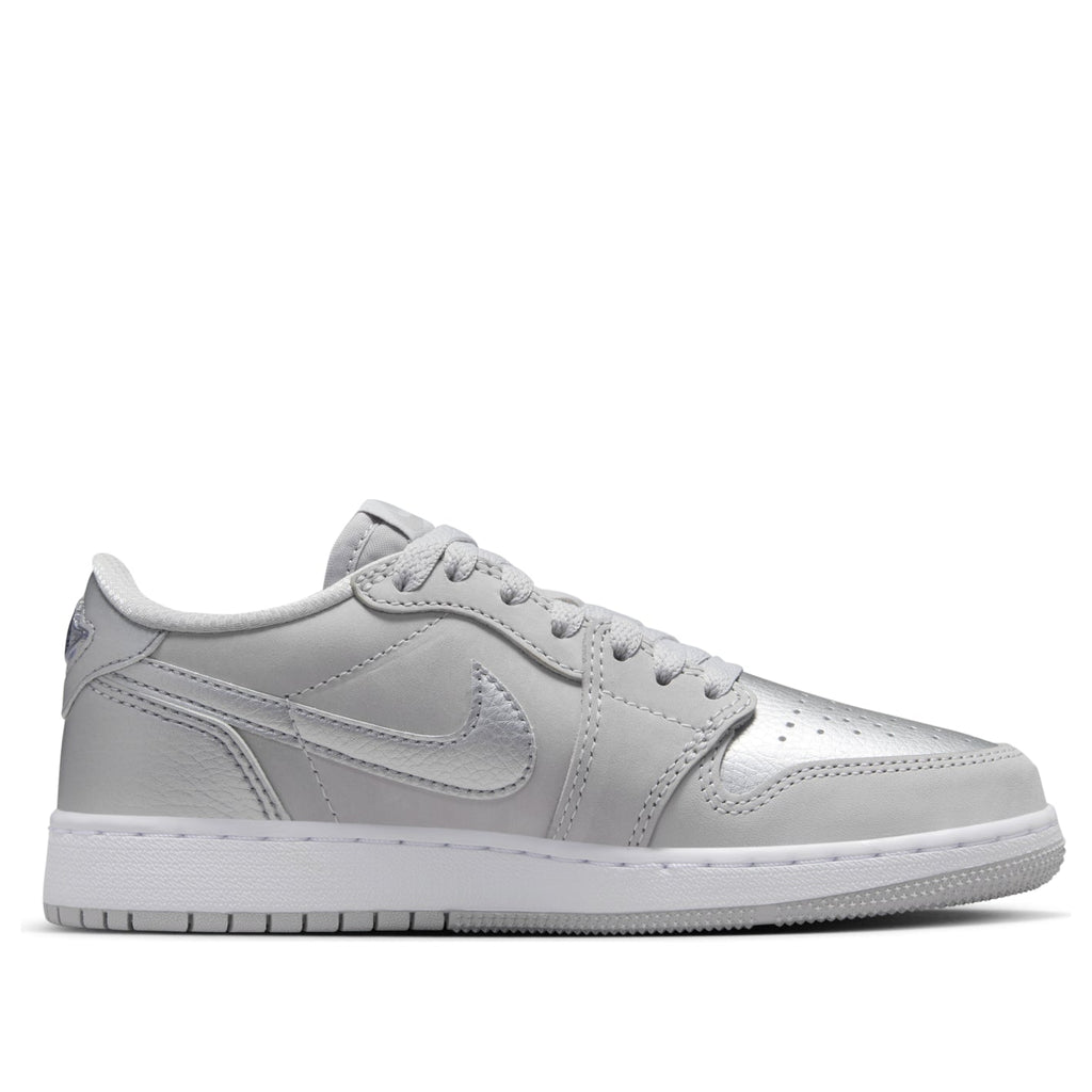 (GS) Air Jordan 1 Low OG 'Metallic Silver' CZ0858-002