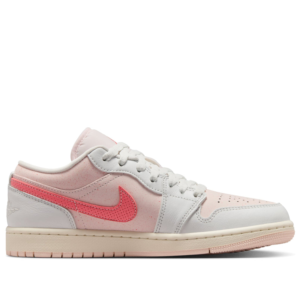 (WMNS) Air Jordan 1 Low SE 'Strawberry Milkshake' IB8156-133