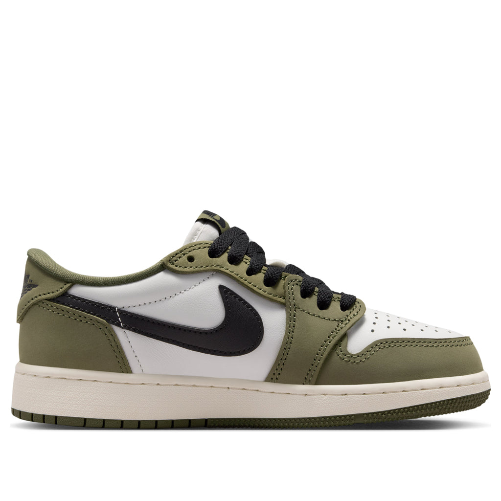 (GS) Air Jordan 1 Retro Low OG 'Medium Olive' HQ6999-200