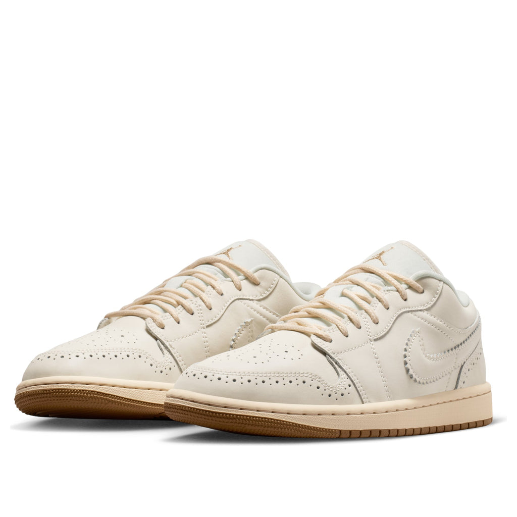 (WMNS) Air Jordan 1 Low 'Brogue Soft Pearl' IO0759-100