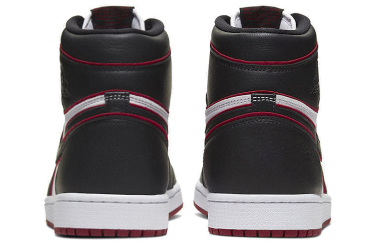 Air Jordan 1 Retro High OG 'Bloodline' 555088-062