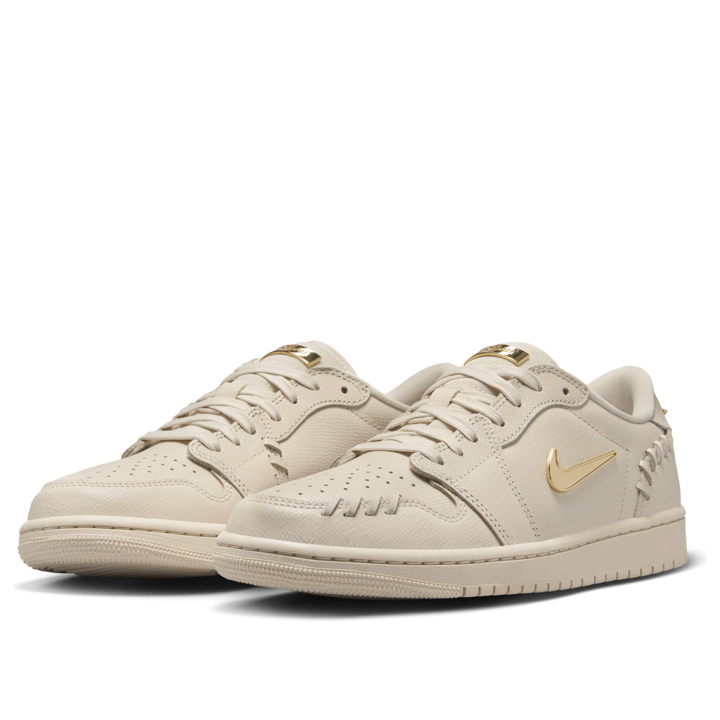 (WMNS) Air Jordan 1 Low 'Method of Make - Legend Light Brown' FN5032-200