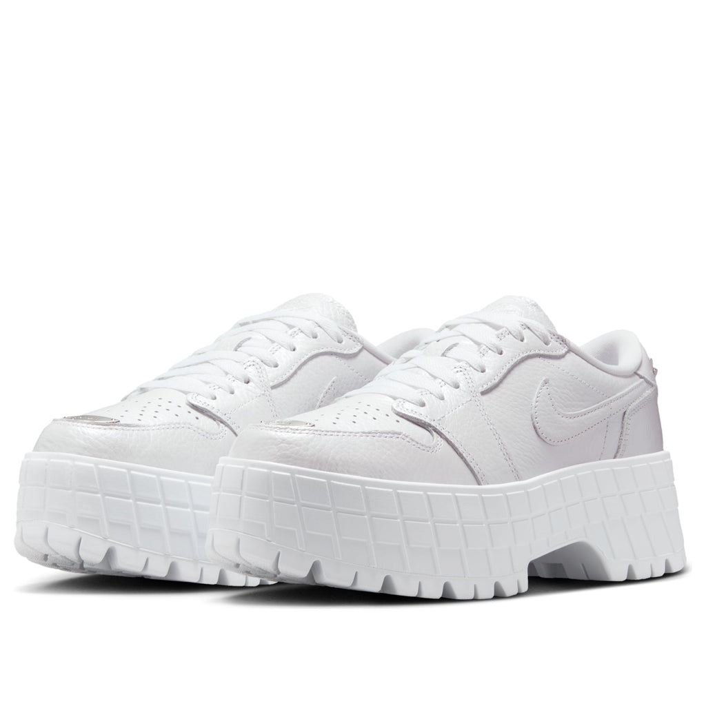 (WMNS) Air Jordan 1 Brooklyn Low 'White Metallic Silver' HF3184-100