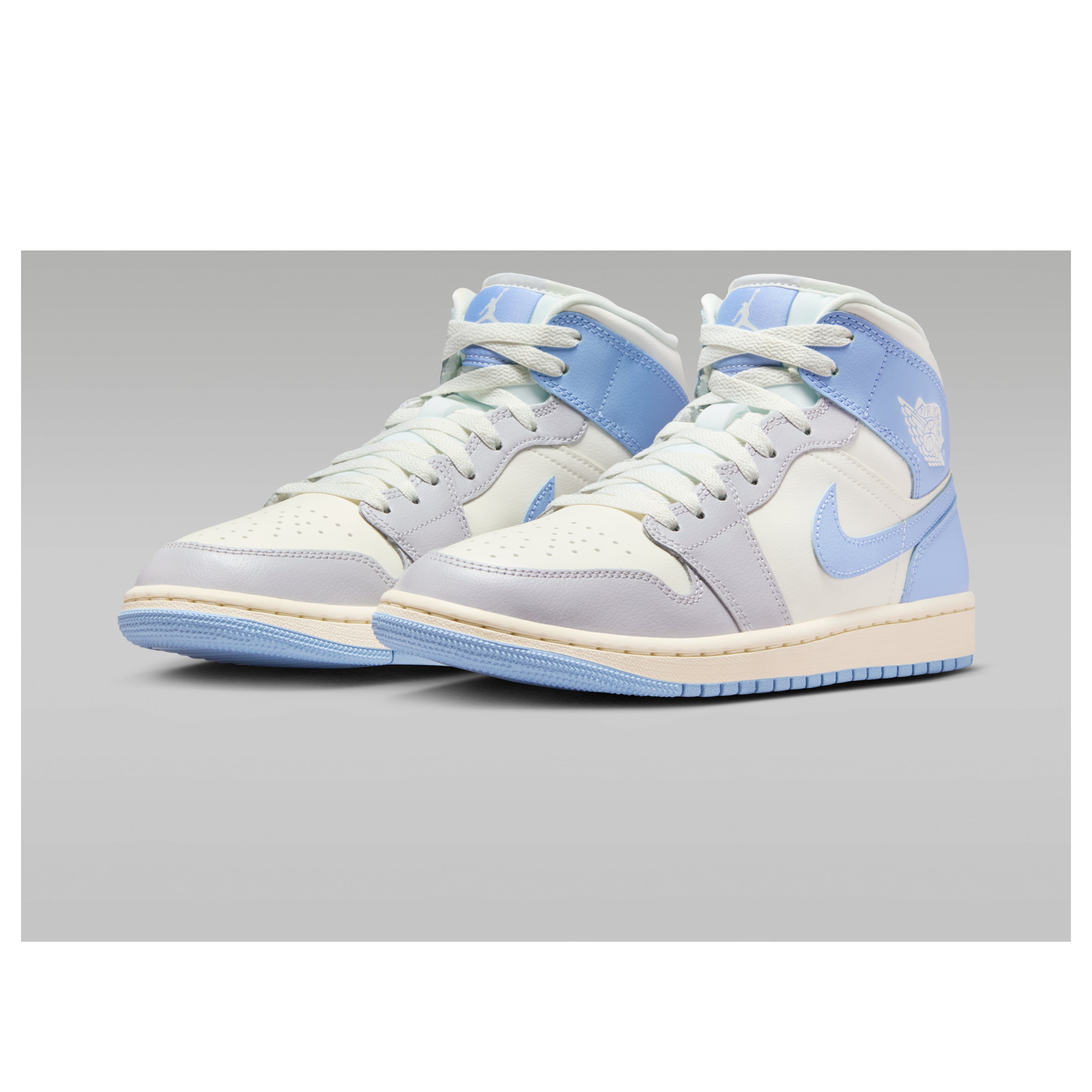 (WMNS) Air Jordan 1 Mid 'Psychic Blue' BQ6472-402