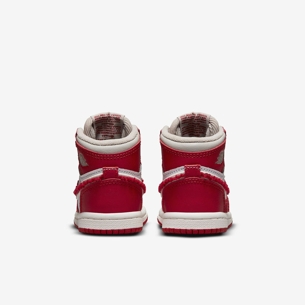 (TD) Air Jordan 1 Retro High OG 'Newstalgia Chenille' CU0450-061