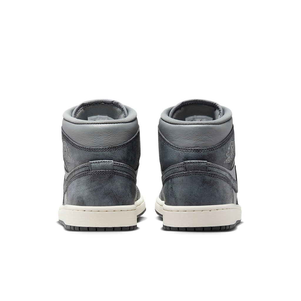 (WMNS) Air Jordan 1 Mid 'Distressed Smoke Grey' FJ3448-001