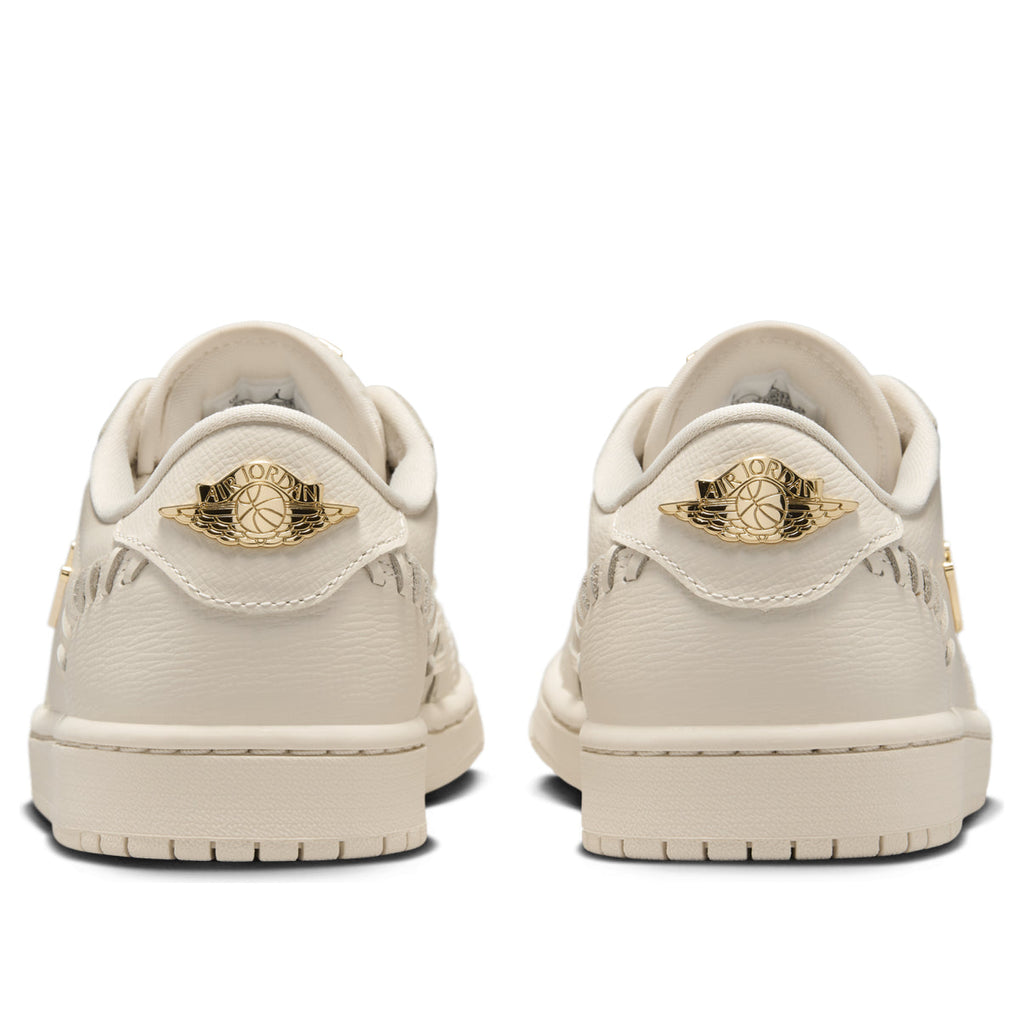 (WMNS) Air Jordan 1 Low 'Method of Make - Legend Light Brown' FN5032-200