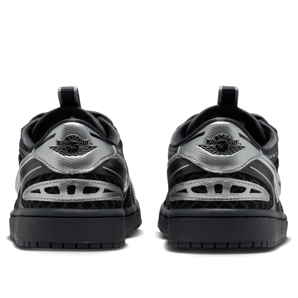(WMNS) Air Jordan 1 Low Method of Make V3 'Black Metallic Silver' HQ2186-001