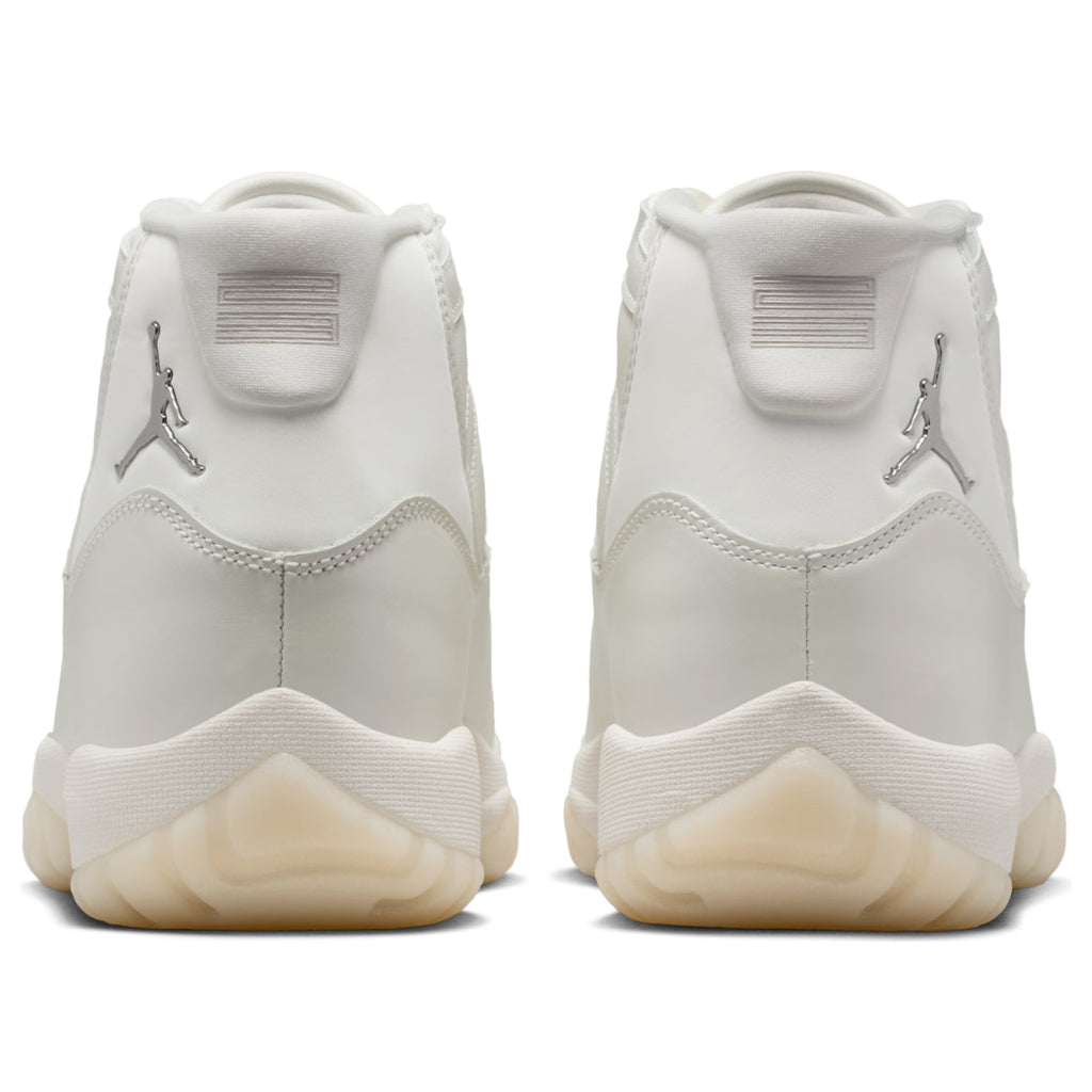 (WMNS) Air Jordan 11 Retro 'Pearl' AR0715-110