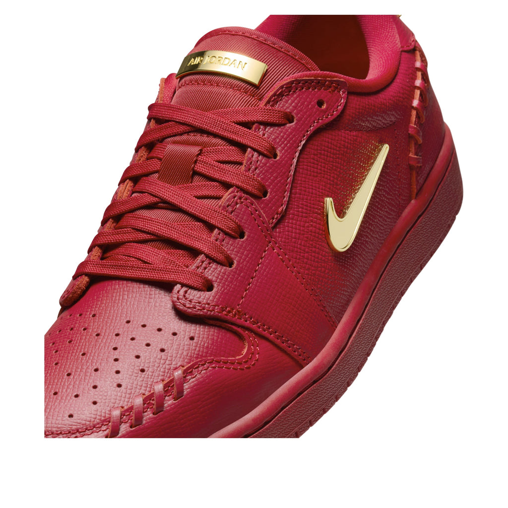 (WMNS) Air Jordan 1 Low Method of Make Gym 'Red Metallic Gold' FN5032-607