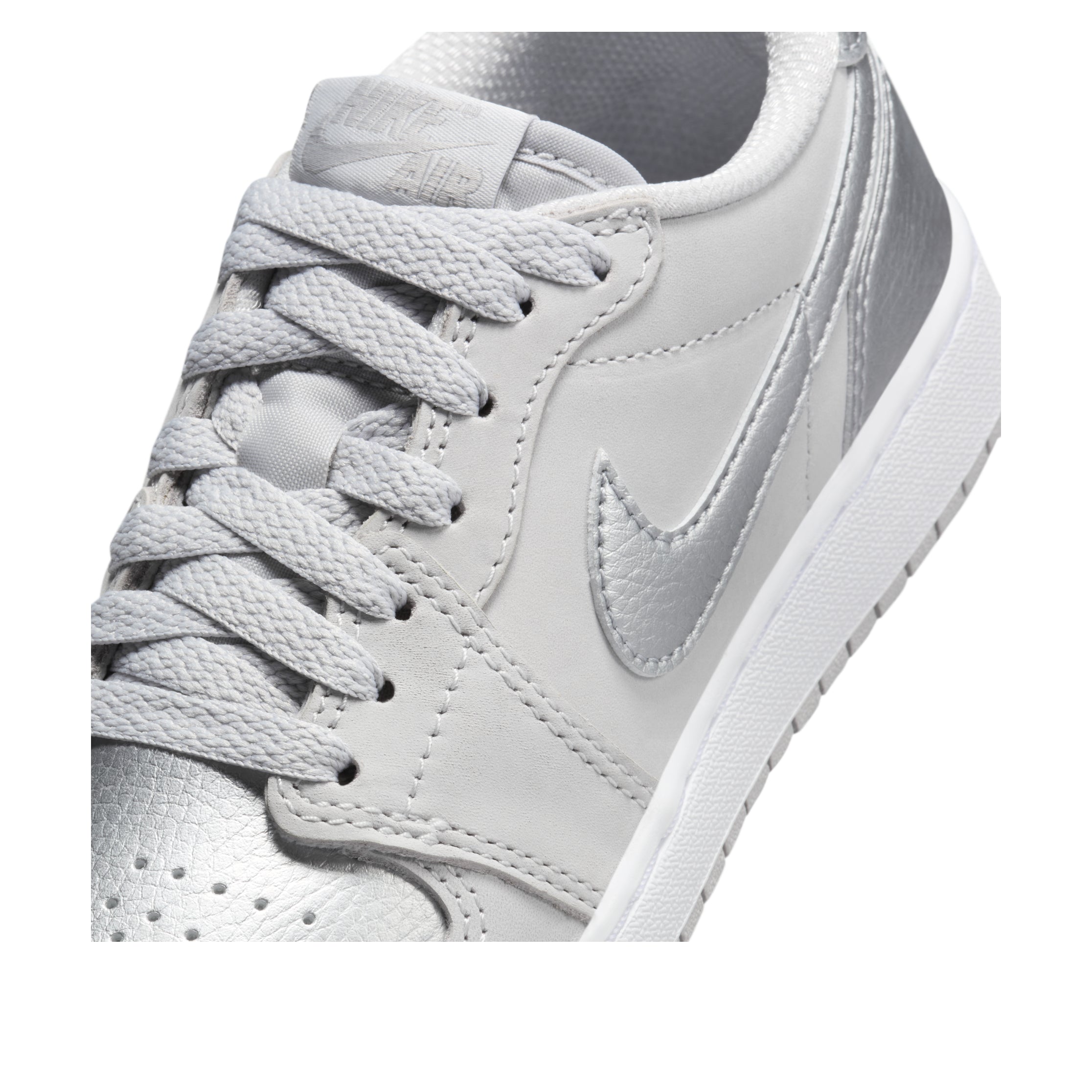 (GS) Air Jordan 1 Low OG 'Metallic Silver' CZ0858-002